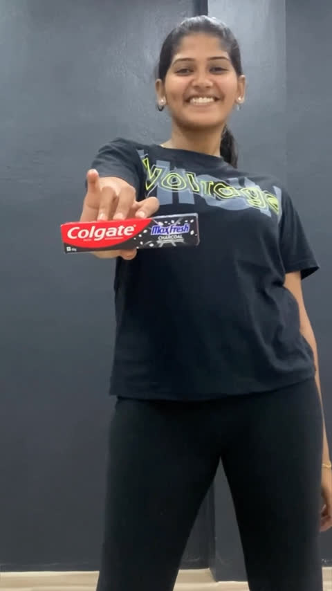 Freshness? Check. Energy? Check. Dance moves? #LiveMax & #BringOnTheFreshnessChallenge. Show us your moves and 10 lucky winners get to win an exciting hamper! Tag @colgatein with #SirfFreshNahiMaxFresh #ColgateMaxFreshCharcoal
#AD *T&C - https://bit.ly/CMF_FreshnessChallengeTnC