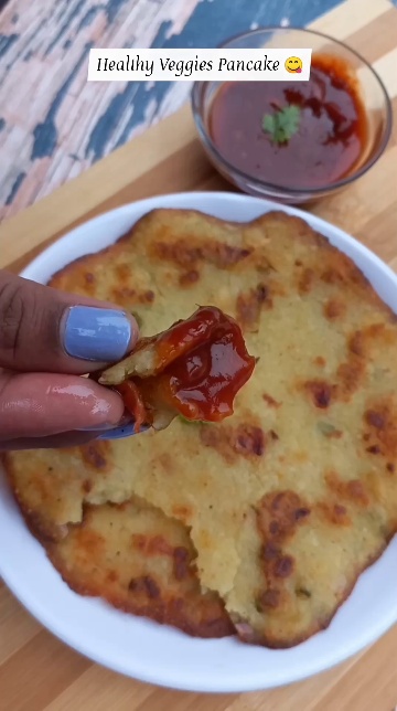 Veggies pancake ❤

 #DardDiloKe #moj #mojindia #mojbanahithoja #foodiefromgwalior
