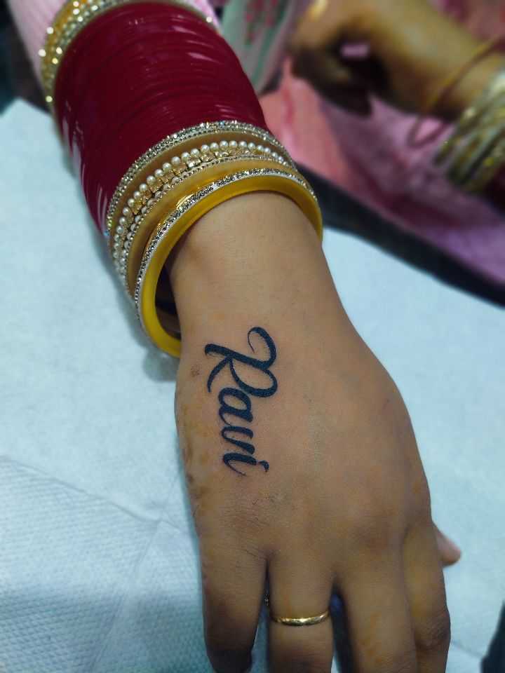 Ravi Name Tattoo  Heart tattoos with names Name tattoo Tattoos
